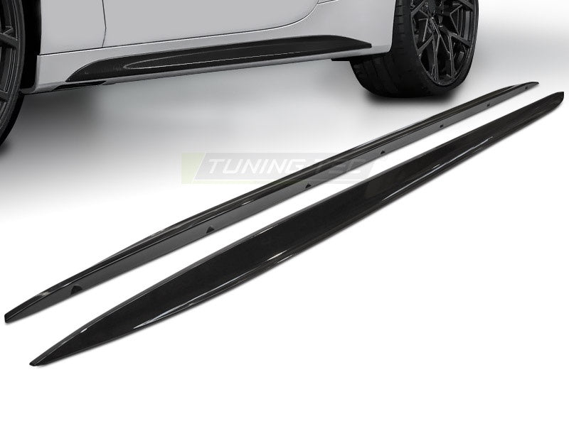 BMW 4-Serie G22 Coupé med Performance Style sideskjørt i blank svart finish