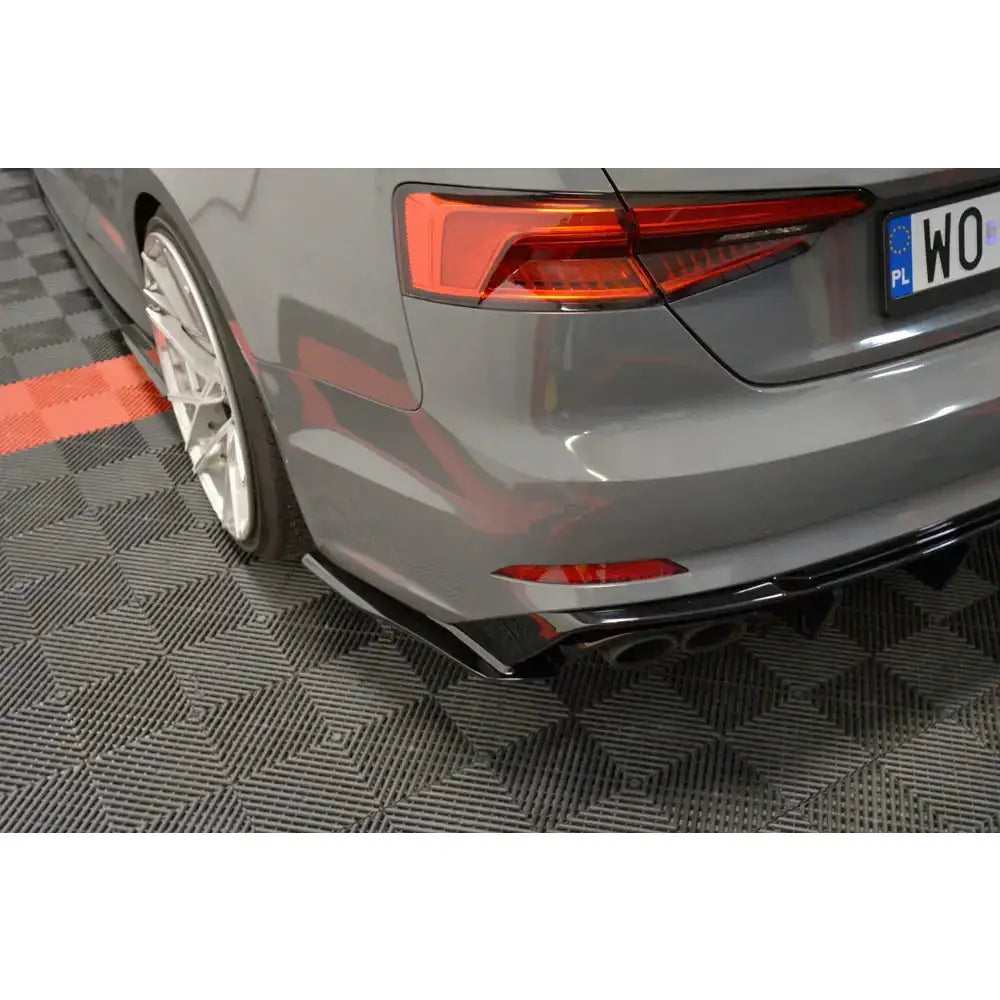 Sidesplittere bak Audi S5 F5