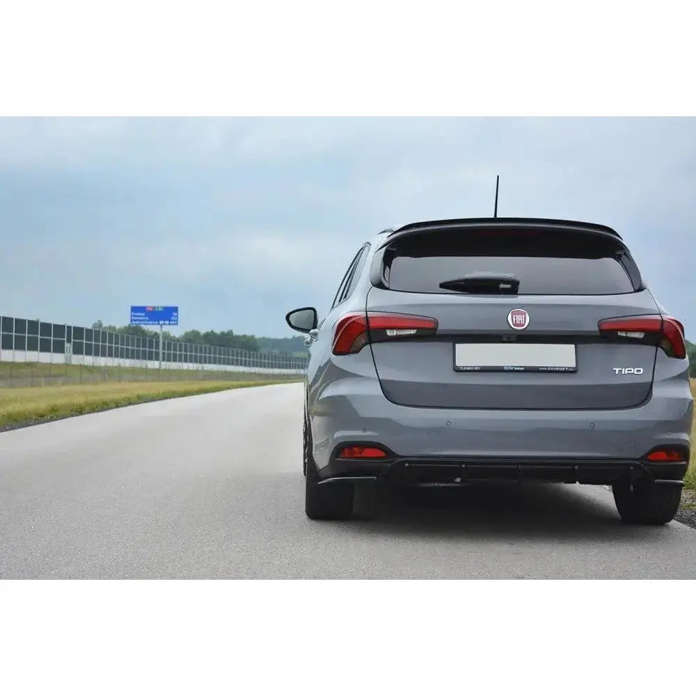 Sidesplittere bak Fiat Tipo S-design