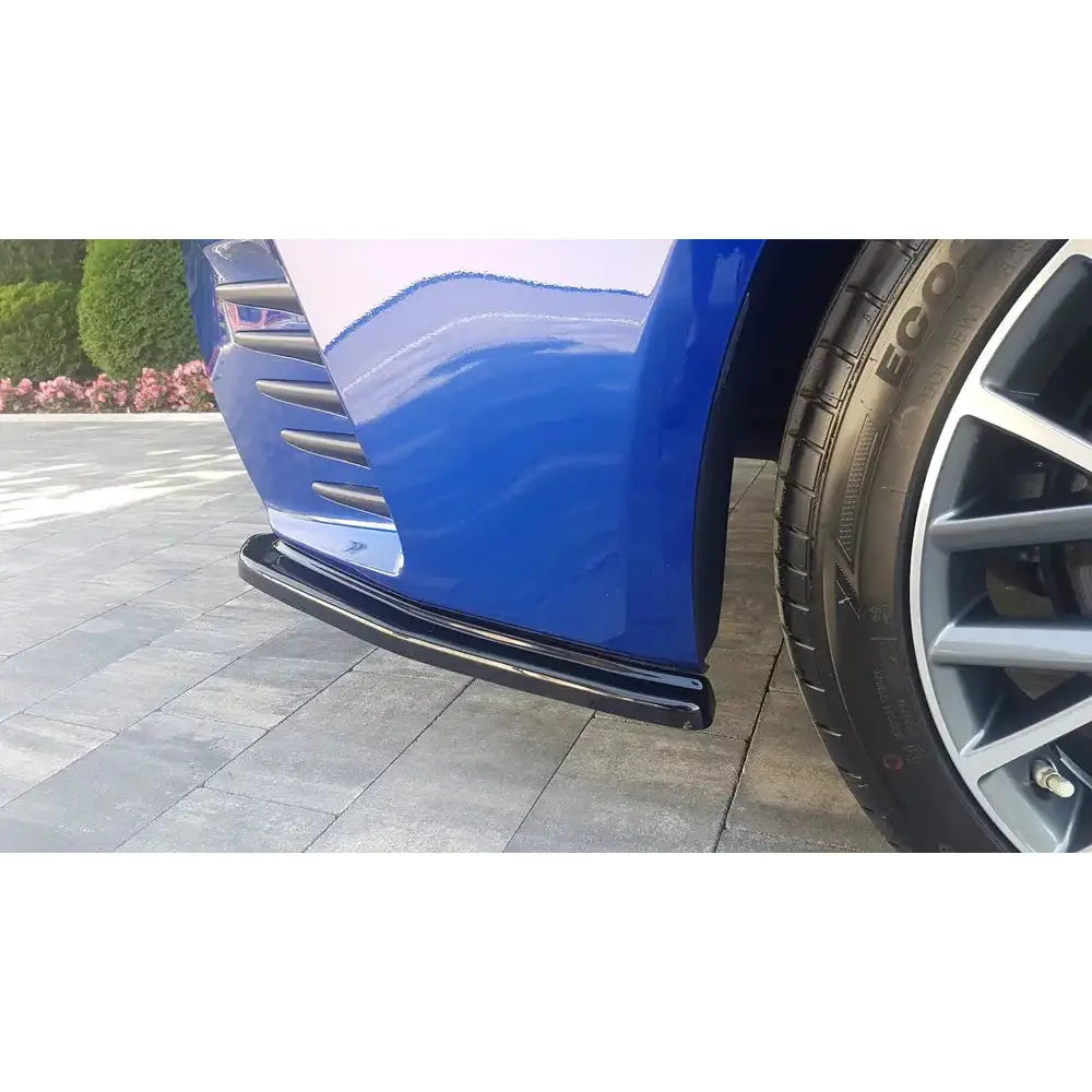 Sidesplittere bak Lexus Rc