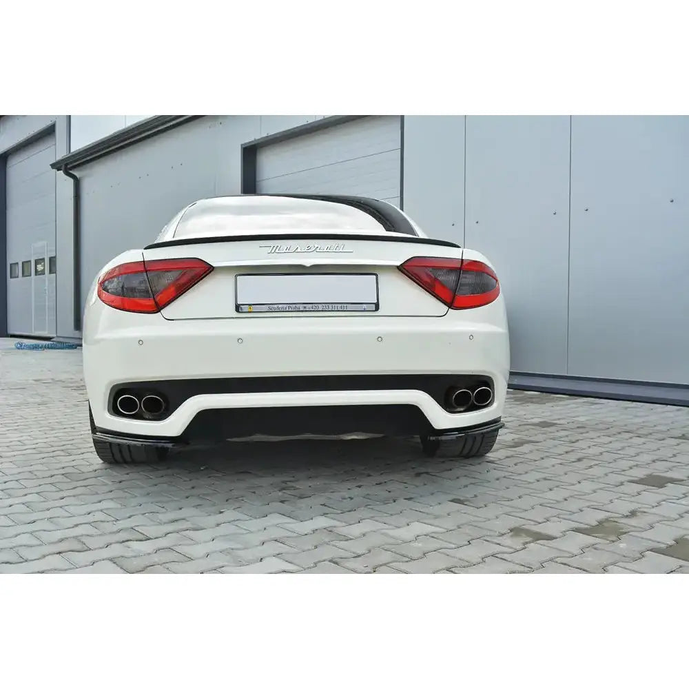 Sidesplittere bak Maserati Granturismo 2007-2011