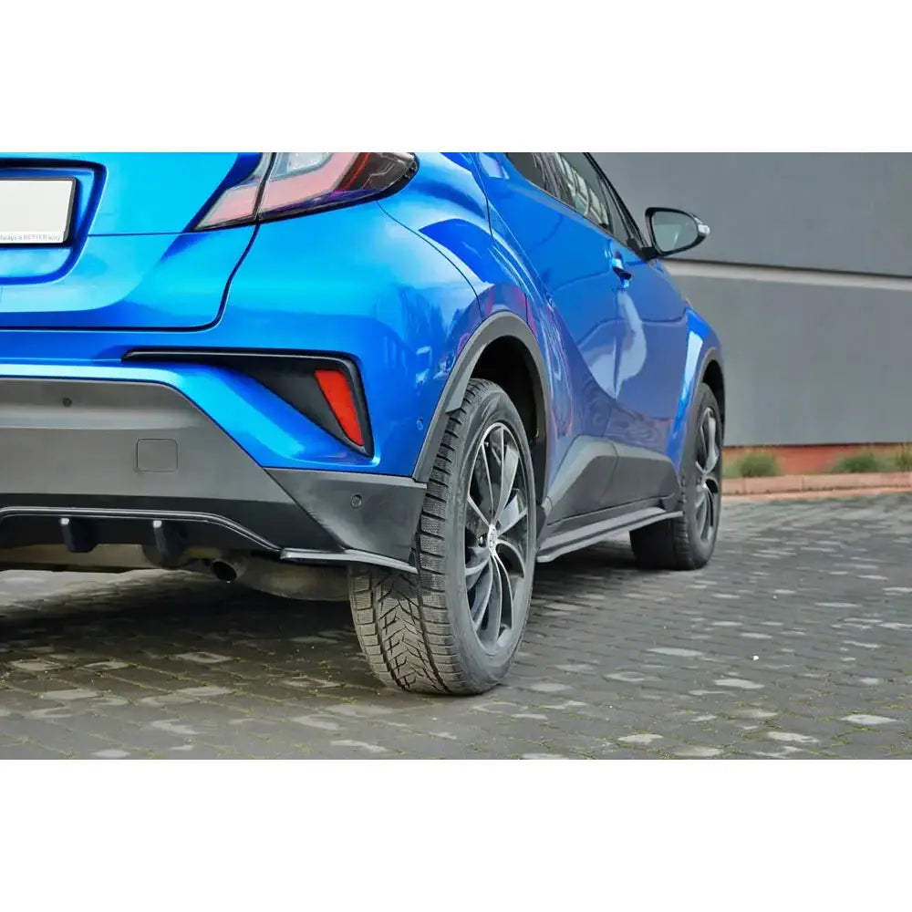 Sidesplittere bak Toyota C-hr