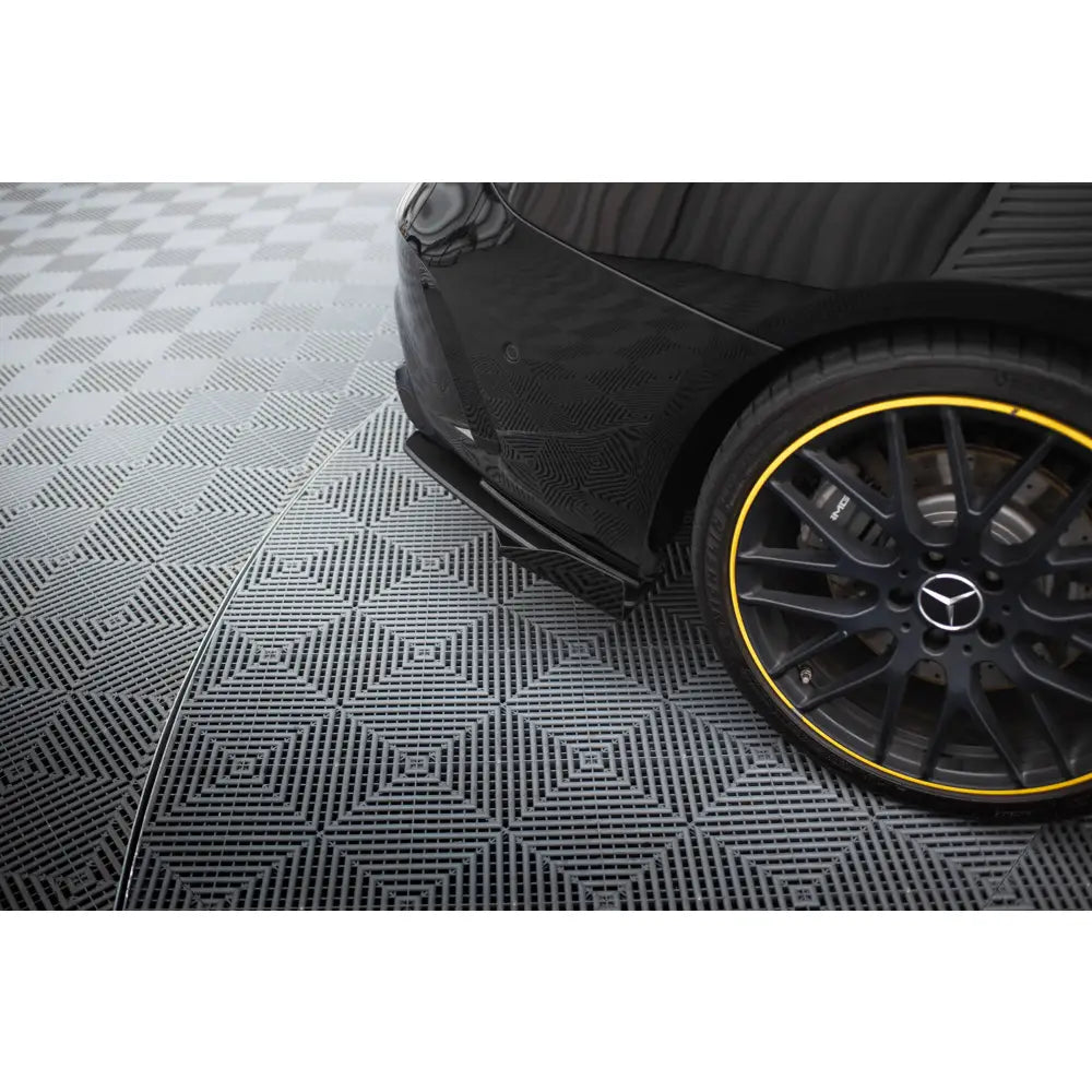 Sidesplittere Street Pro + Flaps Mercedes-amg Cla 45 C117 Facelift