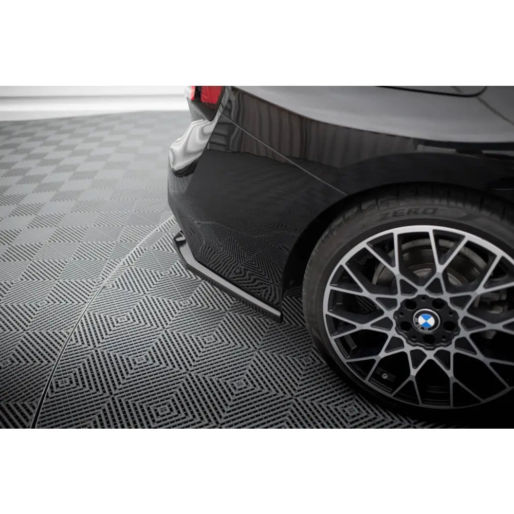 Nærbilde sidesplittere for BMW 2 Serie G42 – detalj