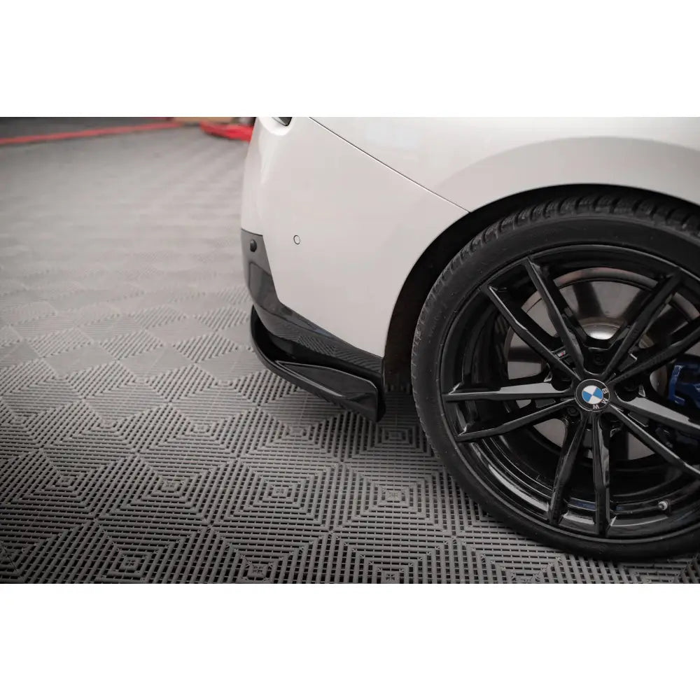 Nærbilde sidesplittere for BMW 2 Serie G42 – detalj