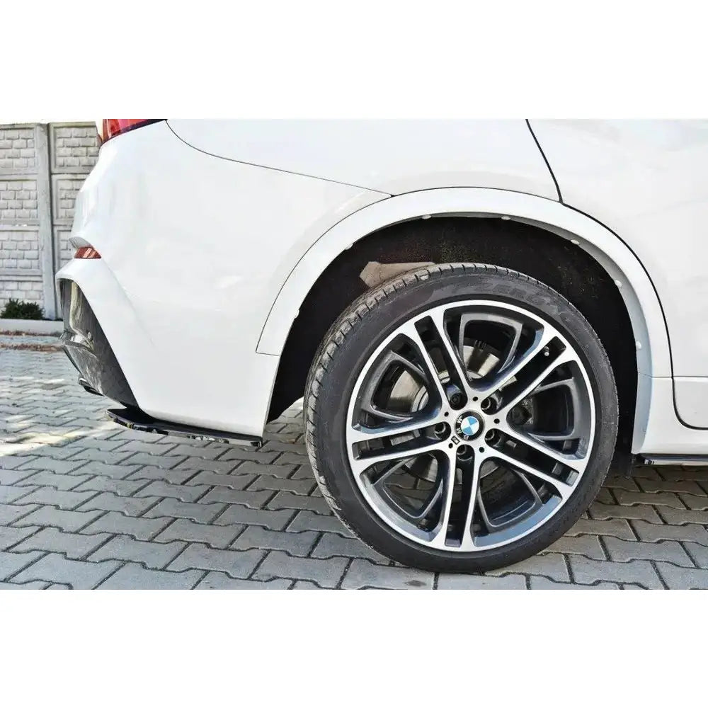 Sidesplitters bak Bmw X4 M-pack