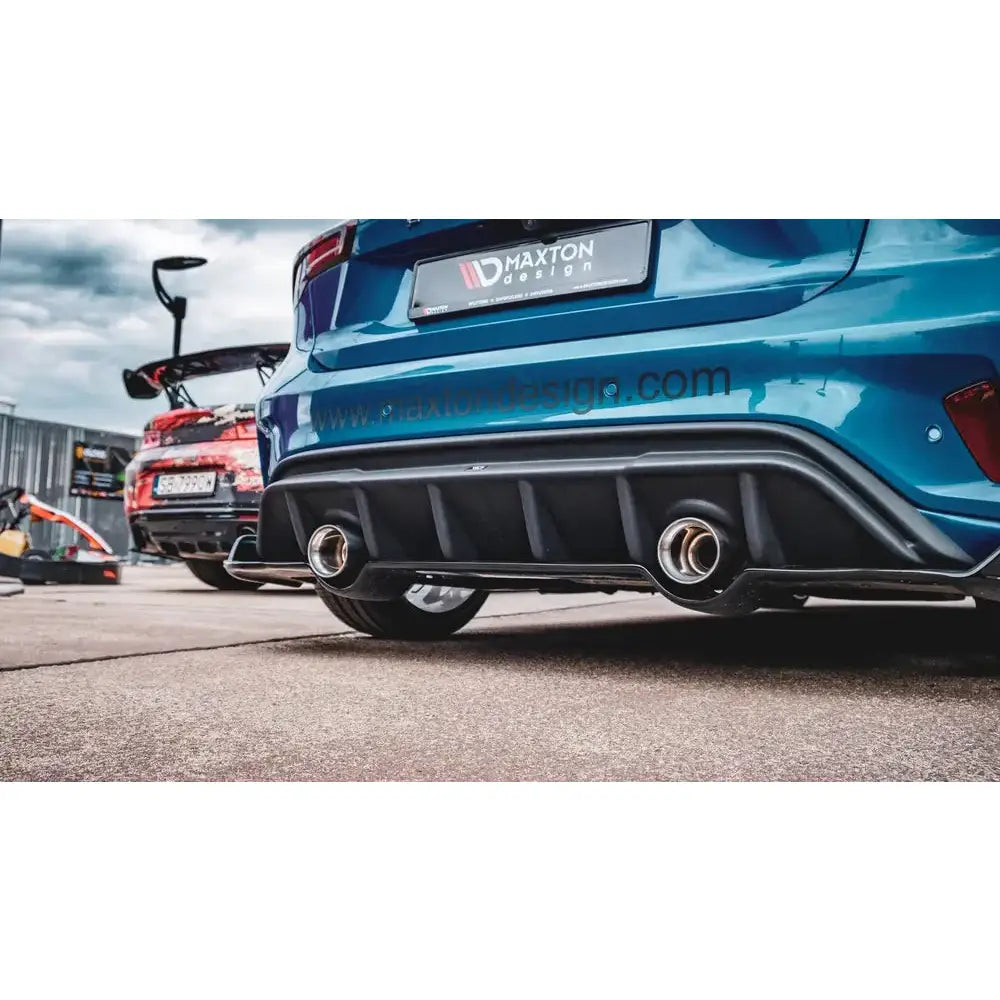 Sidesplitters bak Ford Focus Mk4 St-line