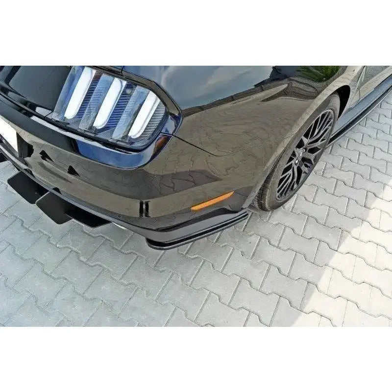 Sidesplitters bak Ford Mustang Mk6 Gt