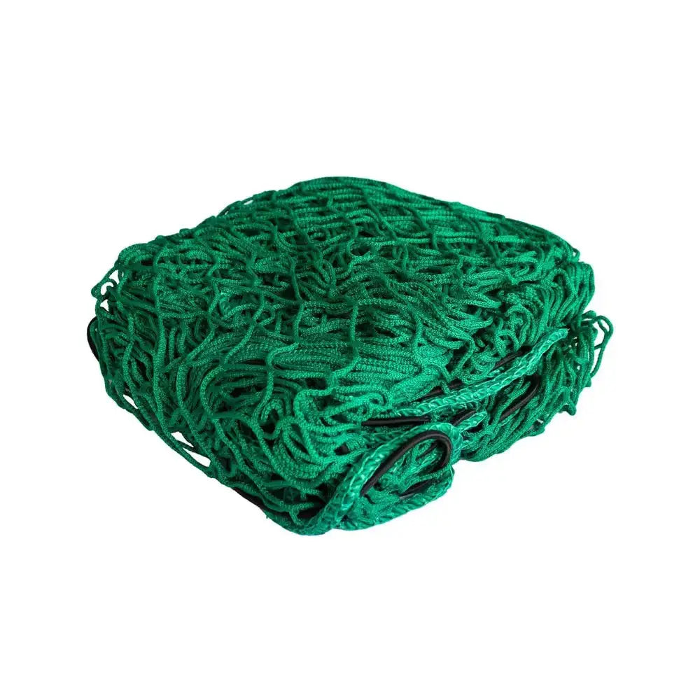 Sikkerhetsnett for tilhenger, grønt syntetisk nett sammenrullet med tydelig synlig knutet struktur.