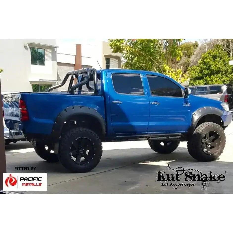 Skjermbreddere Kut Snake Monster - Toyota Hilux 05-12