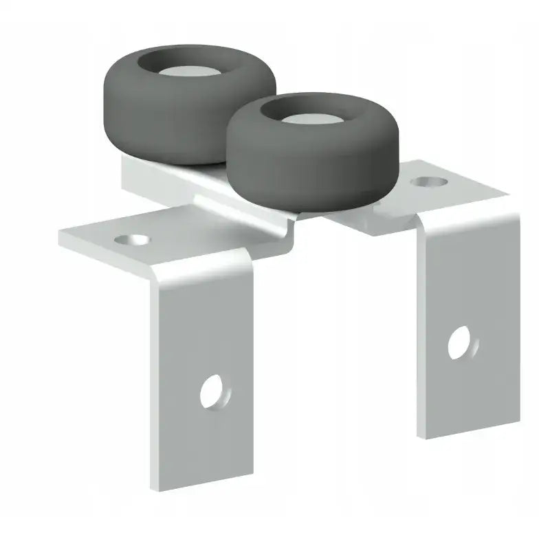 Skyvedørssystem, metallbeslag med doble svarte hjul og monteringshull, sett fra skrå vinkel.