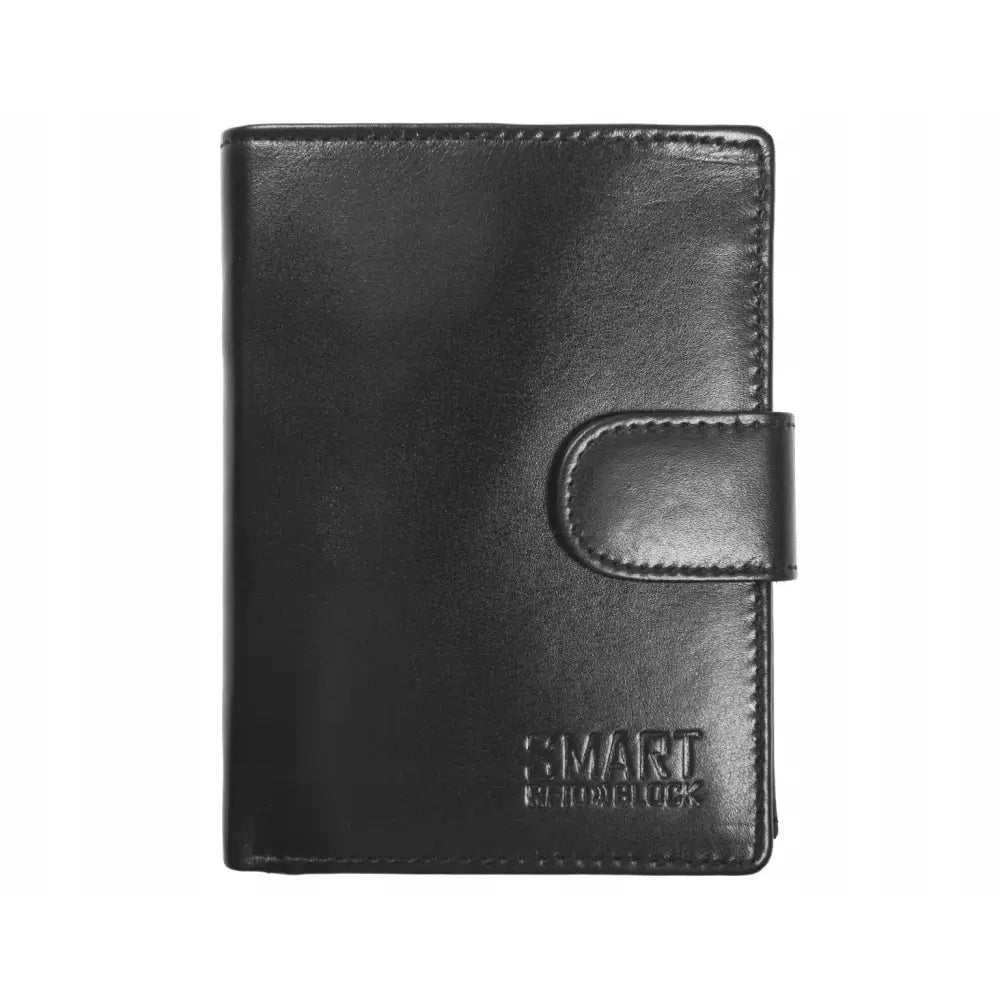 Svart RFID-blokkeringslommebok i skinn, frontvisning med preget logo og knappelukking på høyre side.