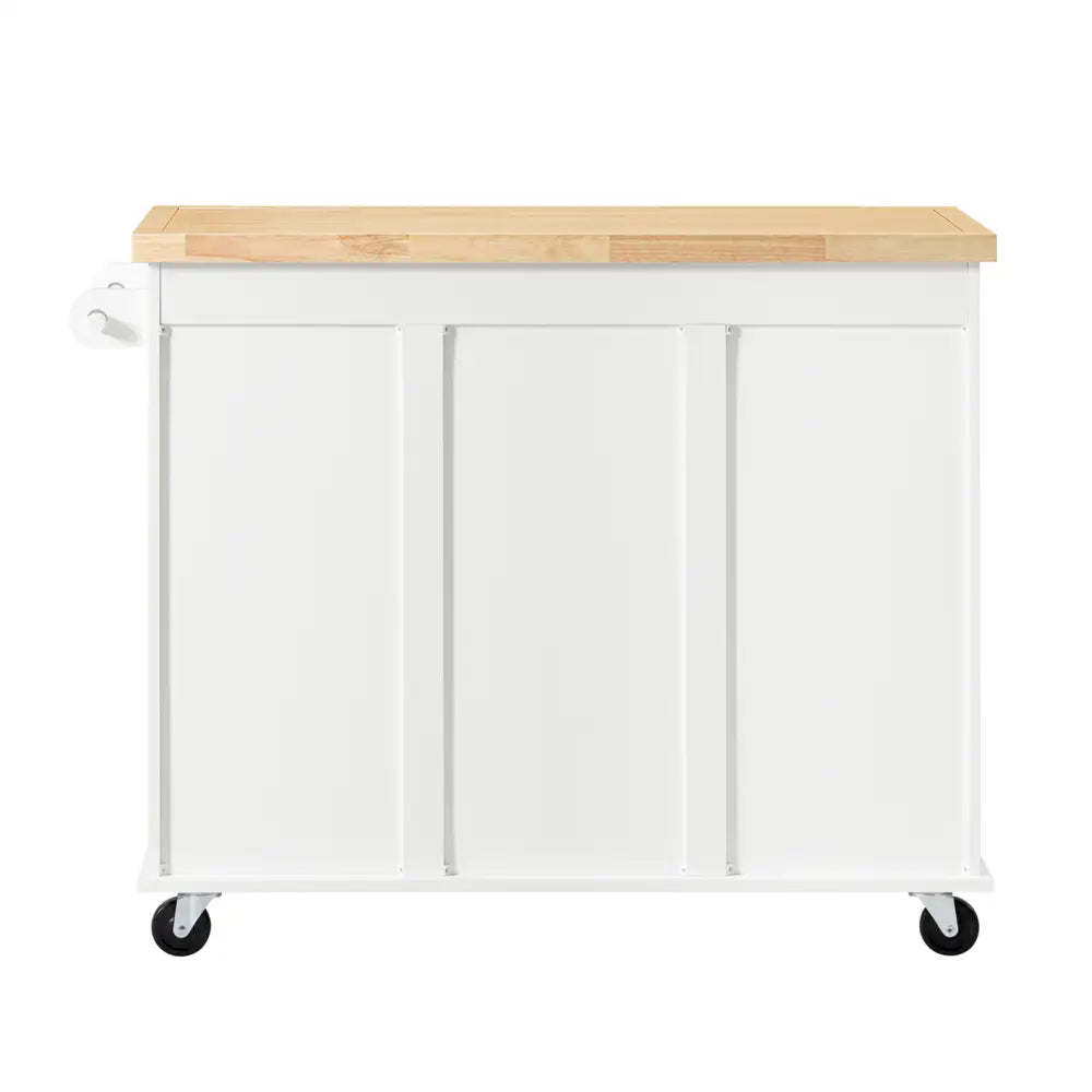 Sobuy kjøkkenøy med hvit panelert front, lys treplate, hjul og sidekrok synlig på venstre side.