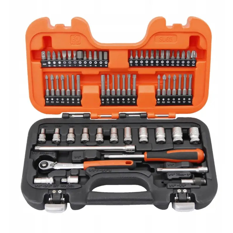 Sokkel nøkkelsett 1/4", 65 deler, sett ovenfra i åpent svart og oransje etui med sorterte bits og piper.