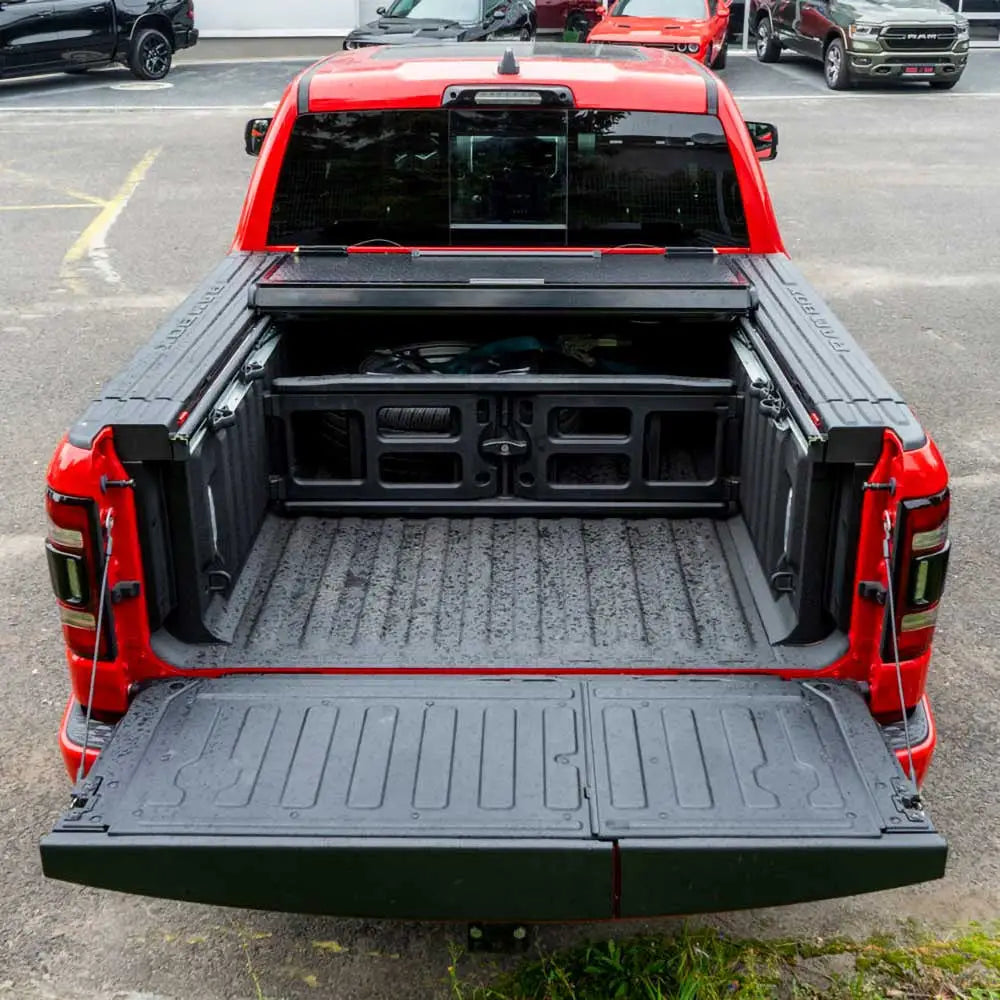 Solid Deksel Trifold Rambox Lav Profil Ofd 5’7’’ - Ram 1500 Dt 19-