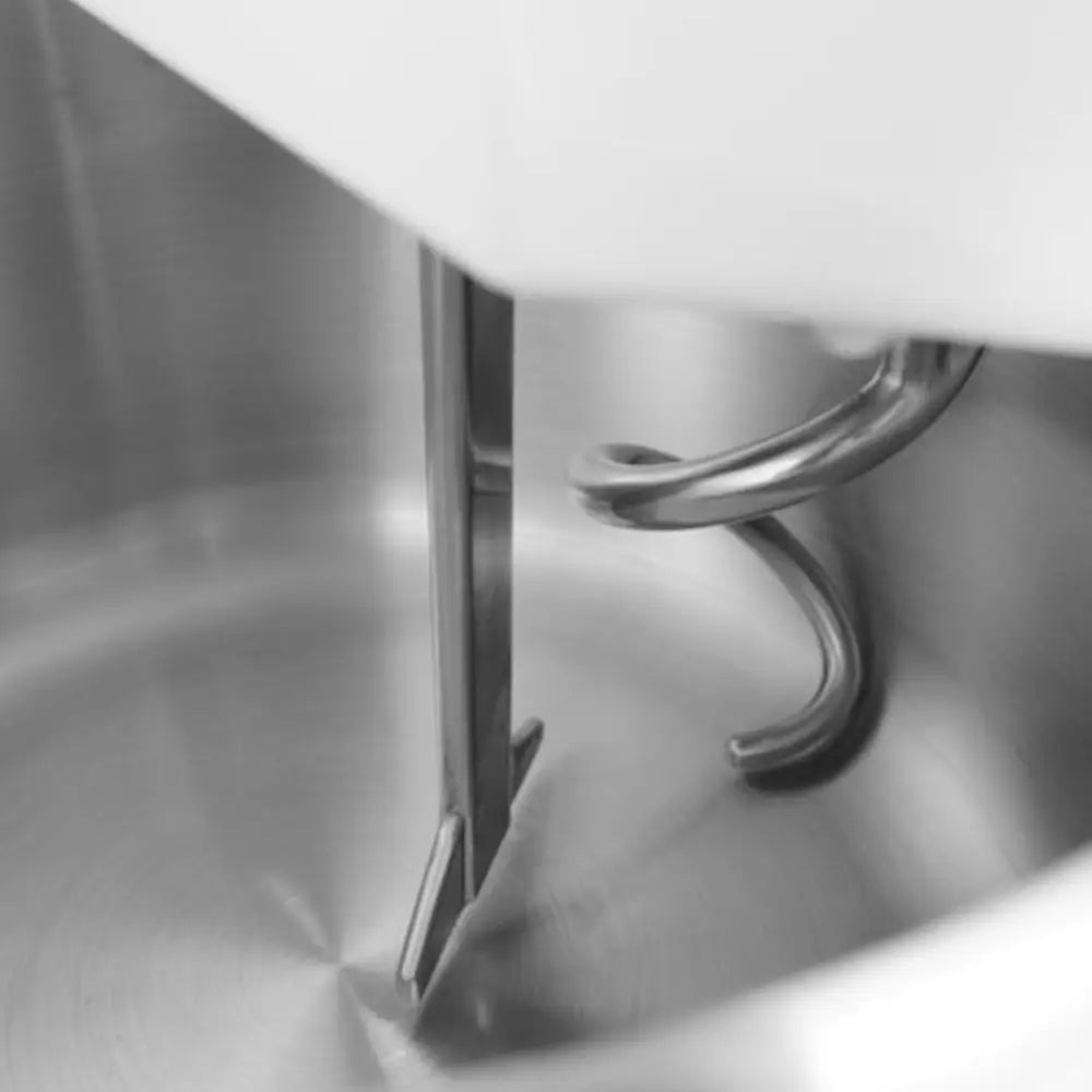 Spiralkneter med Uttakbar Bunnhode og Løftbar Hodemotor 30 l 1500 w 400 v - Hendi 221860