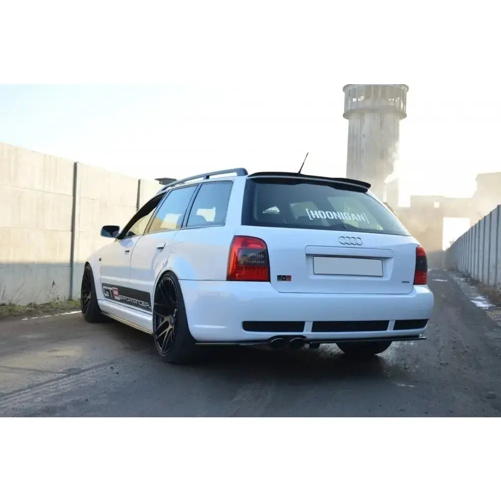 Splitter bak Audi Rs4 B5 (with a Vertical Bar)