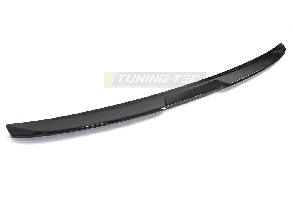 Glossy sort trunk spoiler til BMW G60 2023– Perform-design nærbilde av spoilerprofil