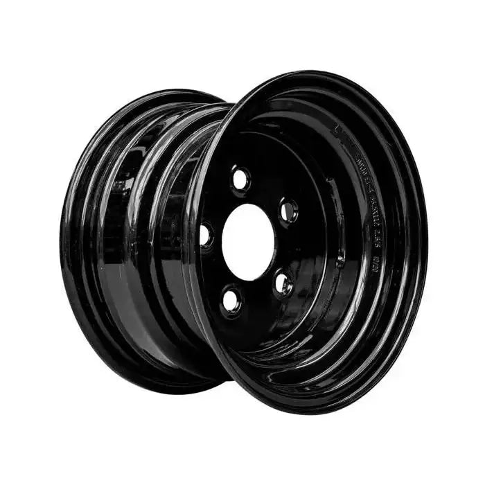 Stålfelg til hengere, sort og blank med fem bolthull, skrå forfra med reflekterende overflate.