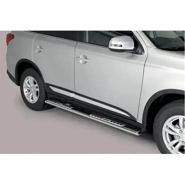 Stigtrinn Design Mitsubishi Outlander 2020