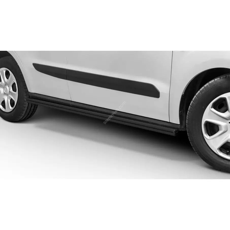 Stigtrinn Ford Courier 18-