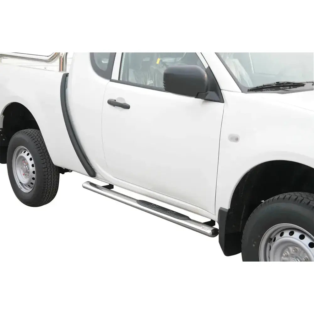Stigtrinn Grand Pedana Oval Inox Mitsubishi L200 2010-2014 Club Cab