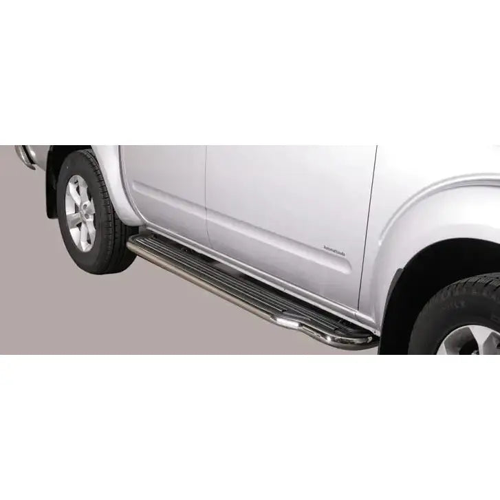 Stigtrinn Inox Nissan Navara 2010 >