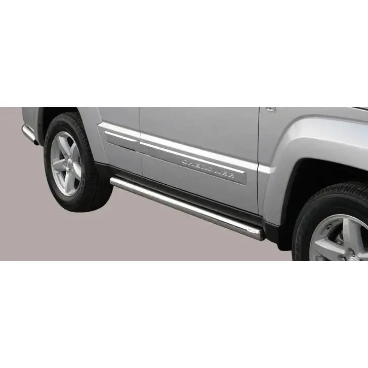 Stigtrinn Jeep Cherokee 08-13