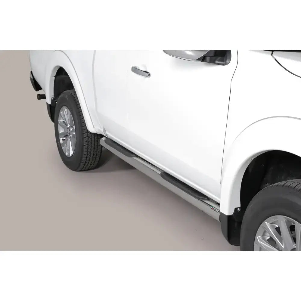 Stigtrinn Mitsubishi L200 15-19 Club Cab - Grand Pedana