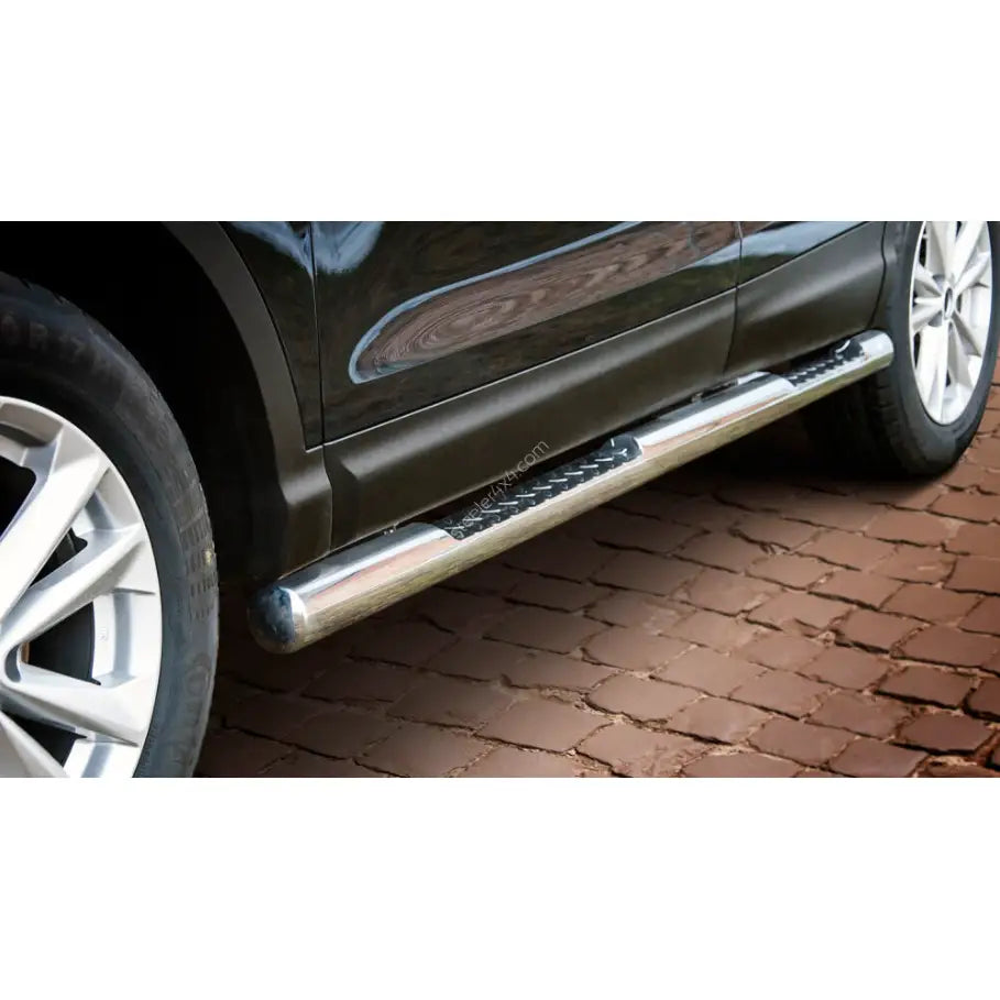 Stigtrinn Nissan Qashqai 13-17 Tuv