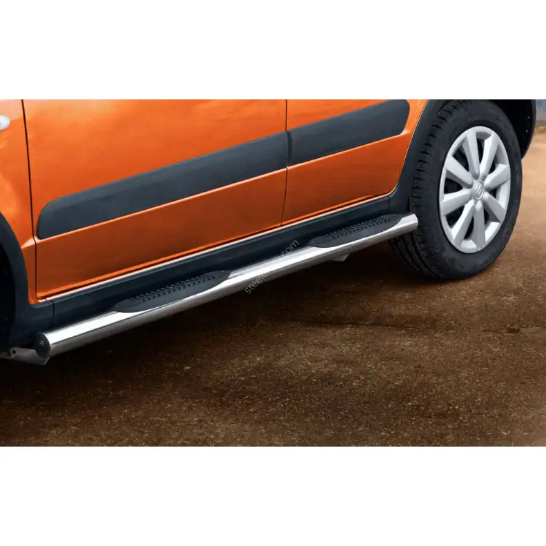 Stigtrinn Suzuki Sx4 06-13 med Plast