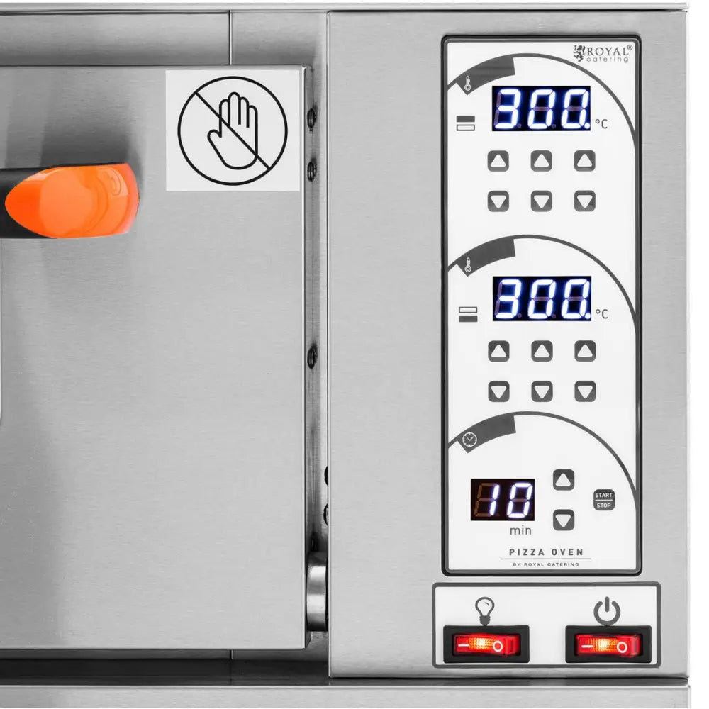 Digitalt kontrollpanel på støpejernspizzaovn, blå LED-display, temperatur- og tidsstyring, oransje håndtak.