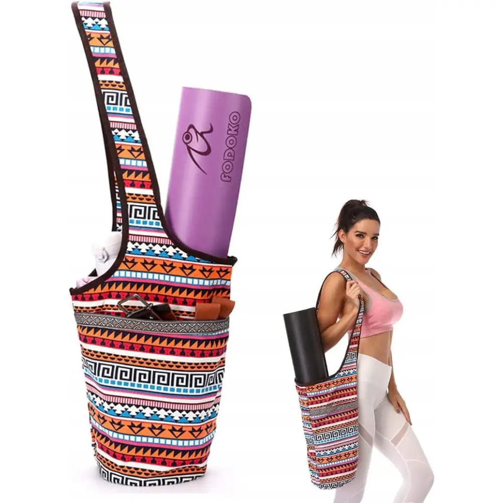 Stor treningsbag med etnisk mønster, bæres på skulder, viser ekstra lommer og plass til yogamatte.