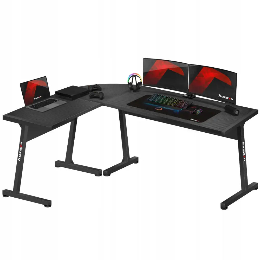 Gaming hjørnebord Huzaro Hero 6.0 svart, L-form med doble skjermer, tastatur og hodetelefoner.