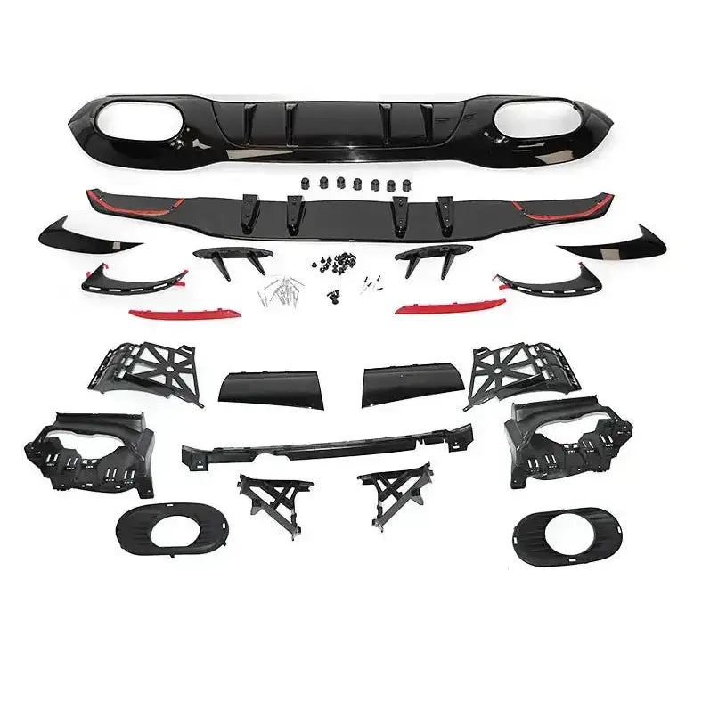 Bakfanger sett til Mercedes W177 A35 Style, sort plast med røde detaljer og monteringsskruer vist ovenfra.