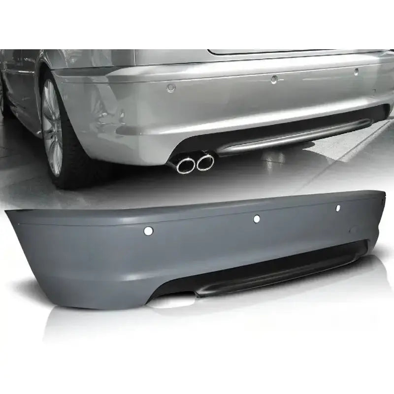 Støtfanger bak til BMW E46 Coupe og Cabrio, grå med PDC-hull og eksosåpning, vist montert og separat.