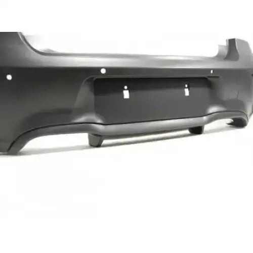 Bakre støtfanger Bmw F20/F21 LCI 15-18 M2 Look PDC sett fra skrå bak- og underside.