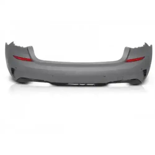 Bakfanger Bmw G20 M-Performance Glossy Black med røde refleksdetaljer, sett rett forfra.
