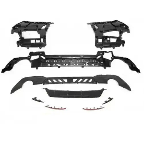 Bakre bumper til Bmw G20 19- M-Performance PDC, sorte deler vist adskilt på hvit bakgrunn.