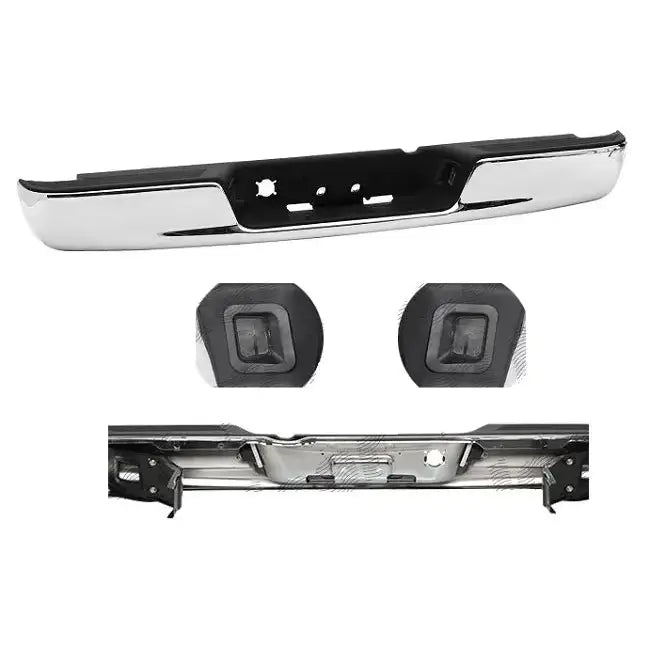 Støtfanger bak til Dodge Ram 04-08 i krom med sorte detaljer og plastdeksler mot hvit bakgrunn.