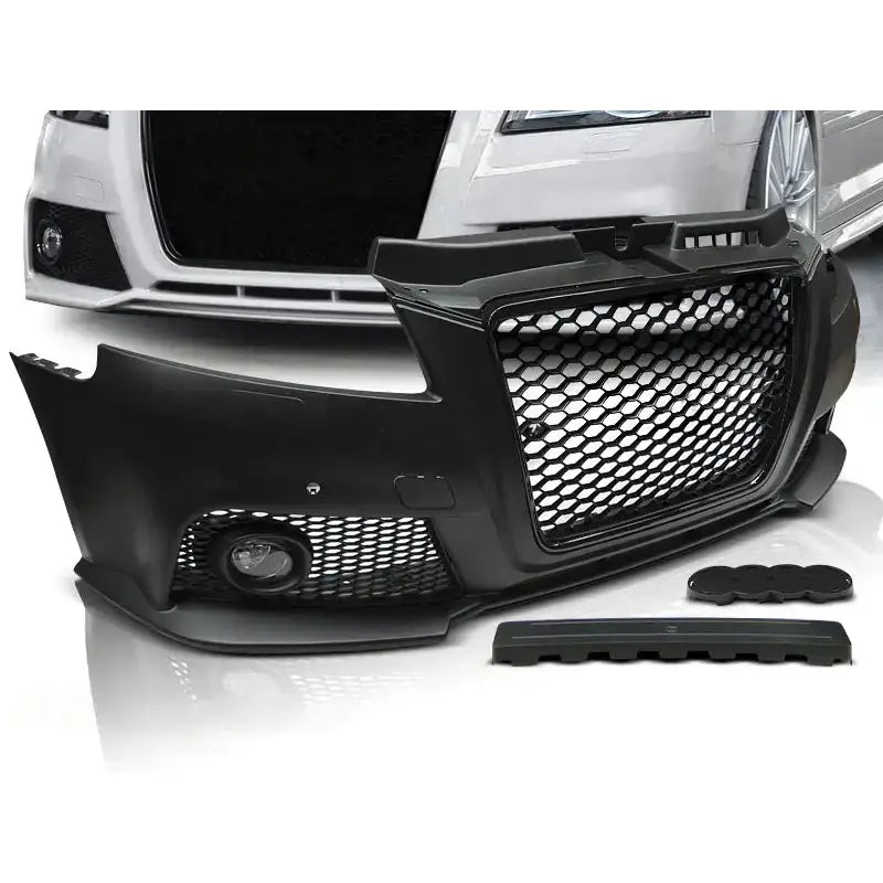 Støtfanger foran Audi A3 08-12 RS Style Black med bikubemønstret grill og løse deler, sett fra skrå vinkel.