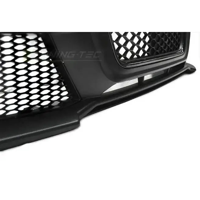 Frontfanger Audi A3 08-12 RS Style Black med sekskantet nettinggrill og markert kant, sett fra siden.