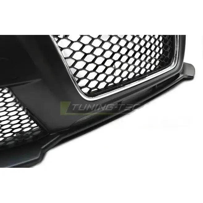 Støtfanger foran Audi A3 08-12 RS Style Chrome Black med bikakemønstret sort grill og sølv kant.