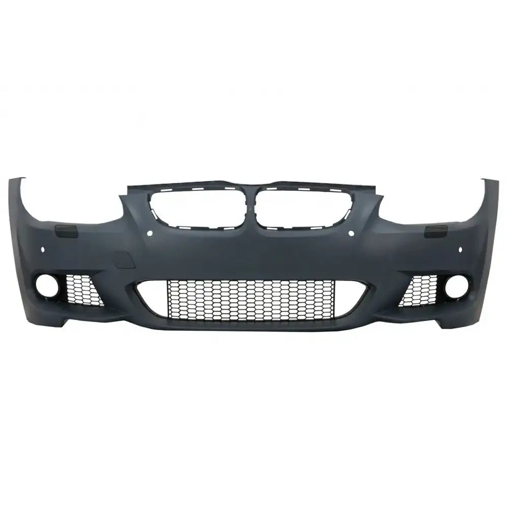 Støtfanger foran til BMW 3 Serie E93 cabrio, sort plast med luftinntak og nettingmønster sett forfra.