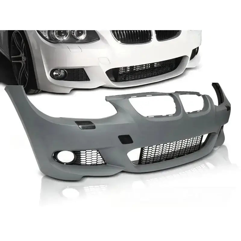 Støtfanger foran Bmw E92/E93 10-13 LCI M-Tech i grå plast med store luftinntak og nettingdetaljer.