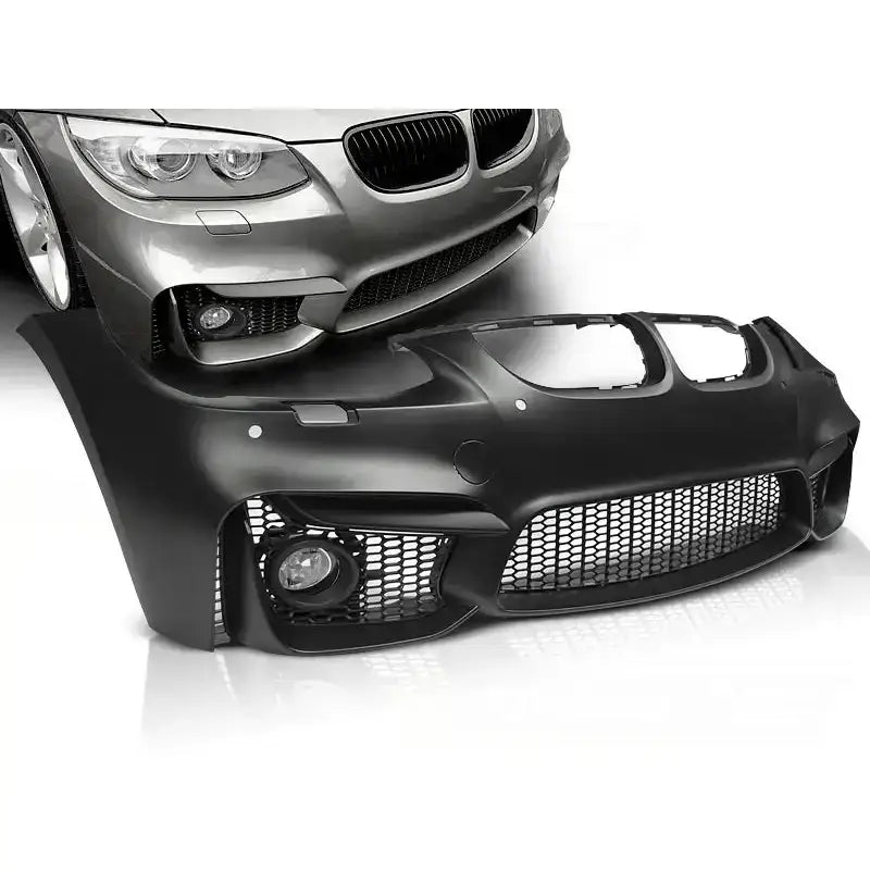 Støtfanger foran til BMW E92/E93 LCI M4 Look, svart plast med store luftinntak og gitterdetaljer.