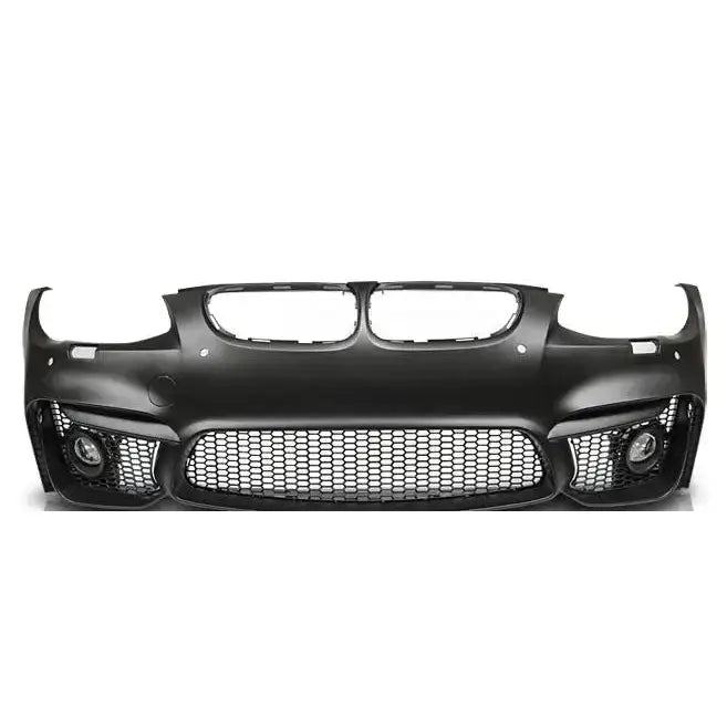 Front bumper til BMW E92/E93 10-13 LCI M4 Look med store luftinntak og bikubemønstret grill.