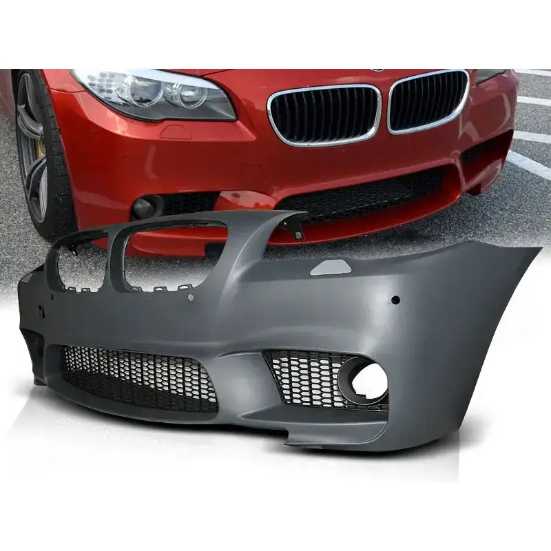 Støtfanger foran til BMW F10 M5 Style PDC, grå plast med store luftinntak og sort netting.