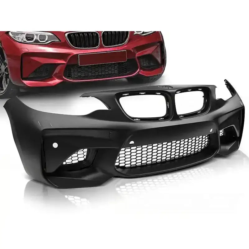 Støtfanger foran til BMW F22/F23 13-17 M2 Look PDC i sort plast med markert grill, sett forfra.