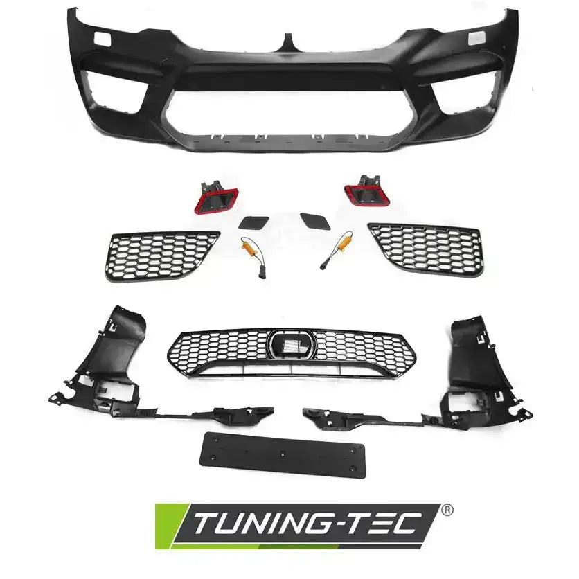 Front bumper sett til BMW G30 G31 M5 Style, svarte plastdeler vist flatt mot hvit bakgrunn.